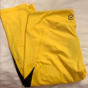 3/4 VIRUS yellow leggings